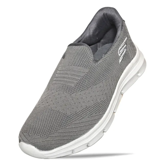 MENS SPORTS SHOE 37420